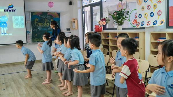 Hoạt động của phụ huynh và học sinh