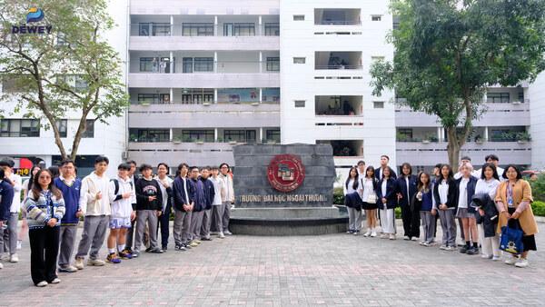 Học sinh Dewey hào hứng tham gia chương trình trải nghiệm