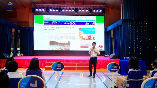 học sinh tham gia lớp học kỹ năng