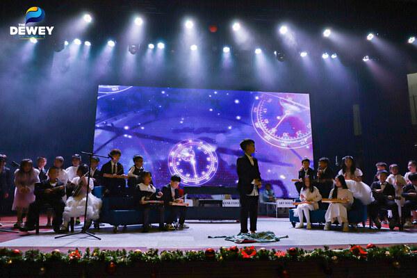 Nụ cười rạng rỡ của các em nhỏ